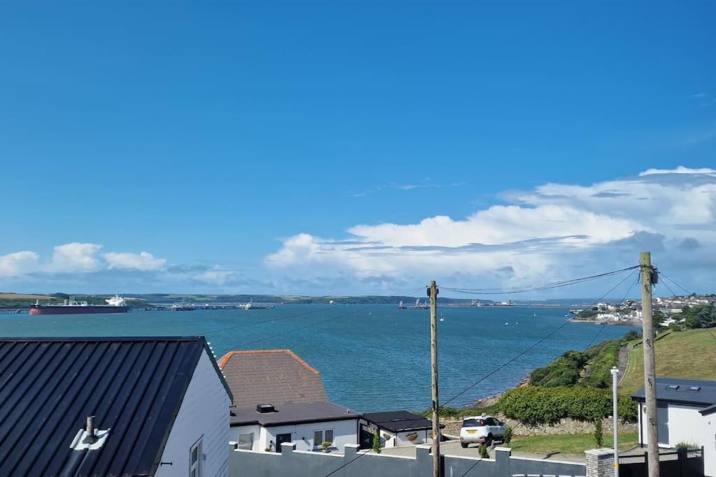 Sea View Luxury 5 Star Cottage Near Milford Marina Milford Haven Exterior foto